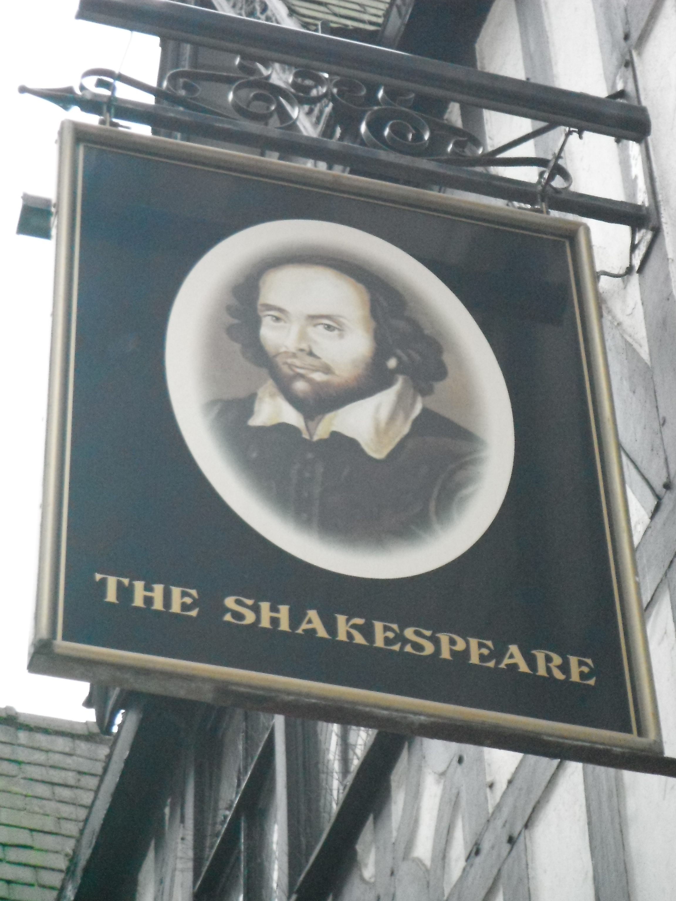Photo taken by me – The Shakespeare pub sign, Fountain Street, Manchester 