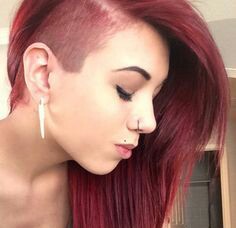 The hairstyle photo online my dsughtr showed me and wants me to do to her hair The hairstyle photo online my dsughtr showed me and wants me to do to her hair