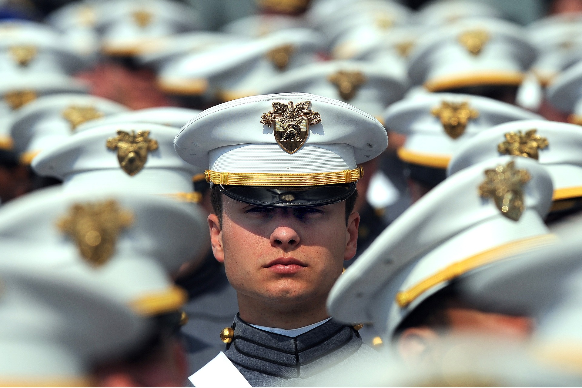 https://pixabay.com/en/graduation-west-point-officers-679945/