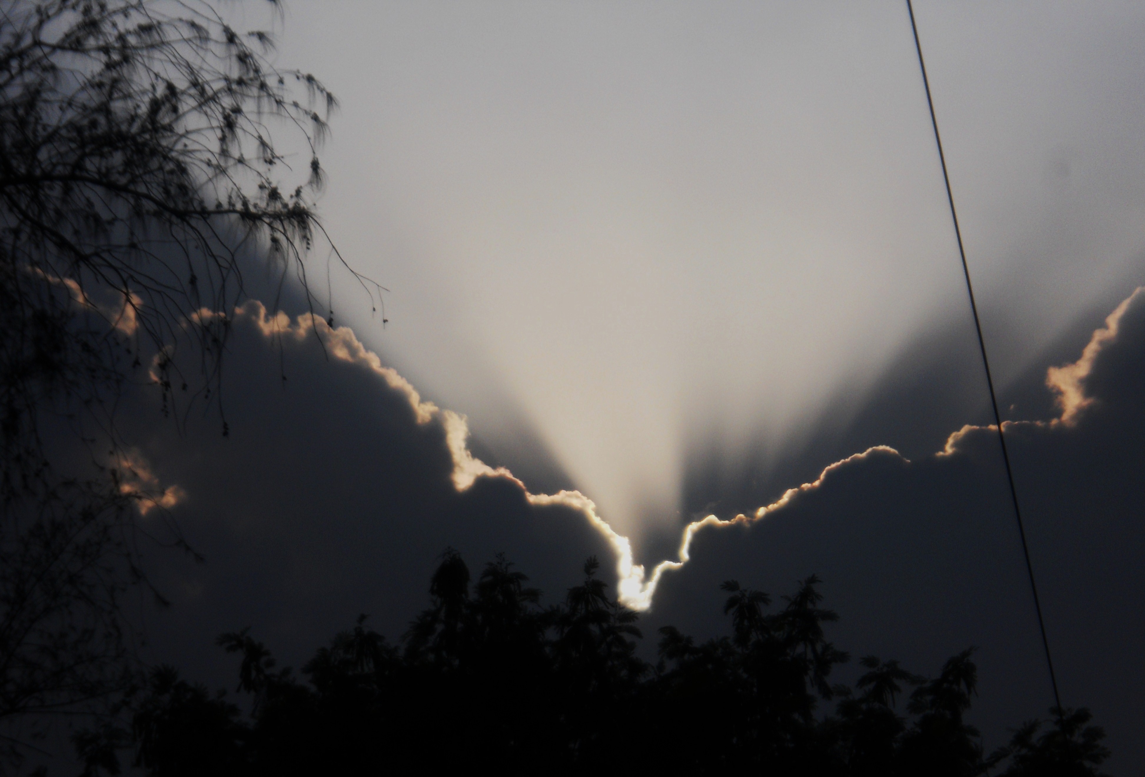 Storm brewing, silver lining, sofspics Storm brewing, silver lining, sofspics