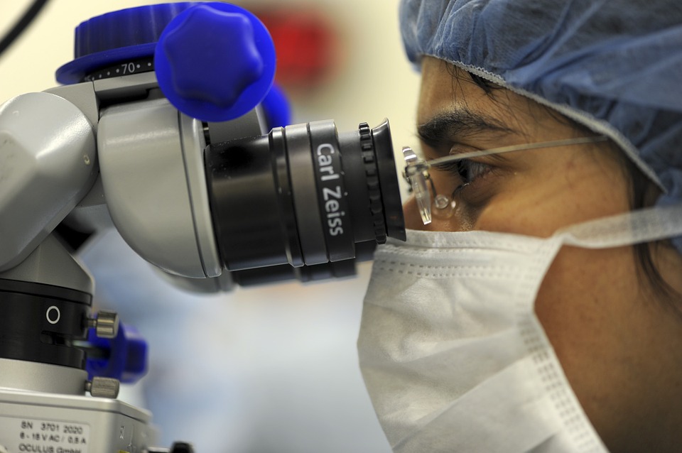 https://pixabay.com/en/doctor-technology-transplant-659896/ https://pixabay.com/en/doctor-technology-transplant-659896/