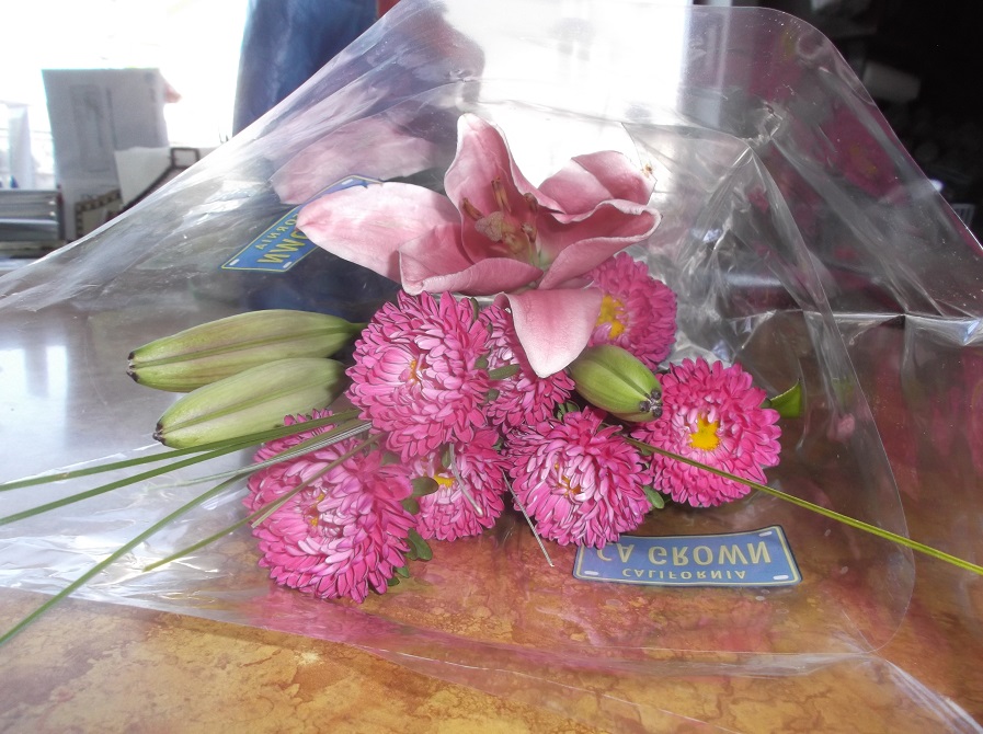 Photo I took of the bouquet of flowers I received from a child's mother today. Photo I took of the bouquet of flowers I received from a child's mother today.