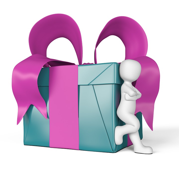 https://pixabay.com/en/gift-packed-surprise-wrapping-paper-1015694/