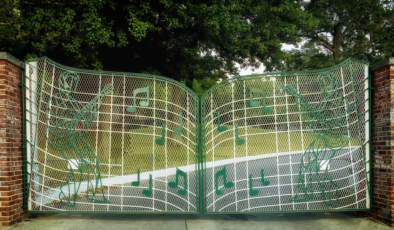 Picture of the Gates at Graceland by Pixabay Picture of the Gates at Graceland by Pixabay