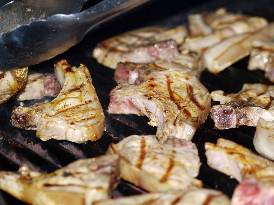 https://pixabay.com/en/barbecue-grill-steak-meat-bbq-328446/ https://pixabay.com/en/barbecue-grill-steak-meat-bbq-328446/