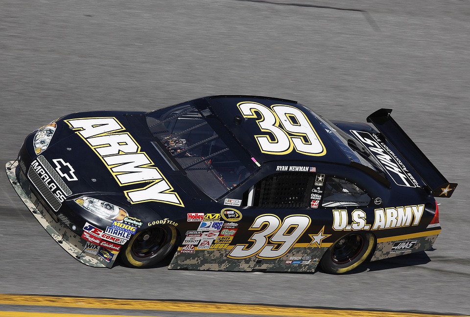 https://pixabay.com/en/auto-racing-nascar-car-sport-558065/ https://pixabay.com/en/auto-racing-nascar-car-sport-558065/