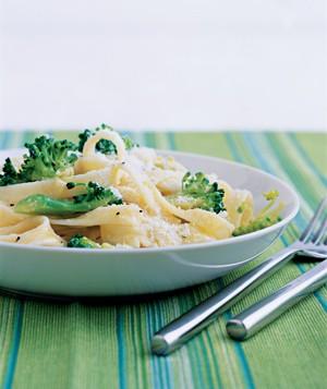 dinner, yummy, chicken alfredo, dinner, yummy, chicken alfredo,