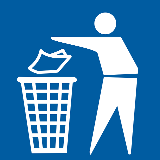 https://pixabay.com/en/garbage-litter-trashcan-dispose-42535/