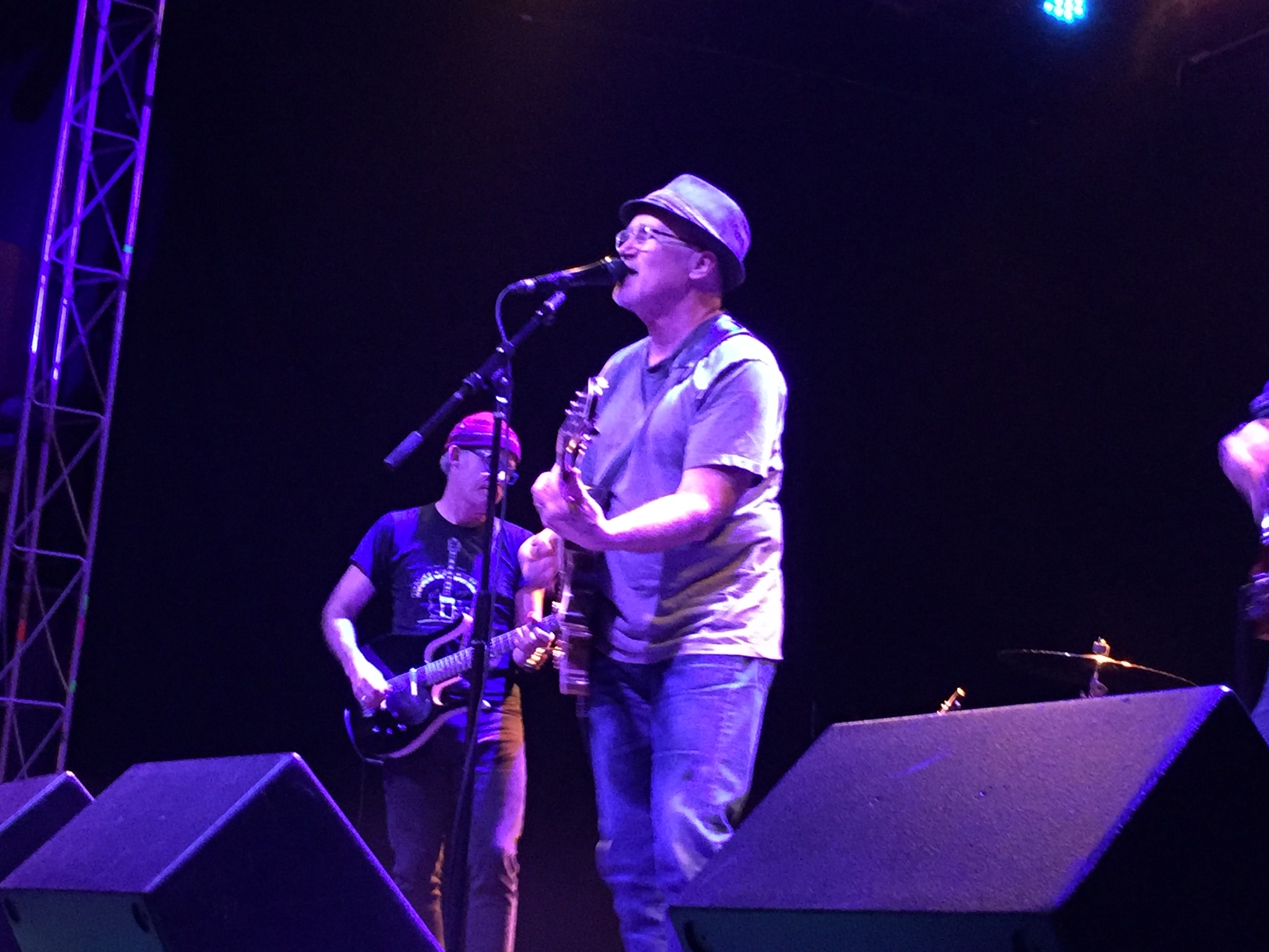 Marshall Crenshaw during the encore at his Headliners show in Louisville.  Photo taken by and the property of FourWalls.