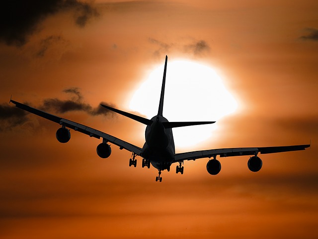 https://pixabay.com/en/aircraft-holiday-sun-tourism-1362587/