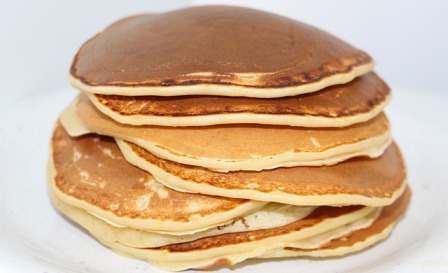 https://pixabay.com/en/pancake-crepes-eat-food-crepe-640868/