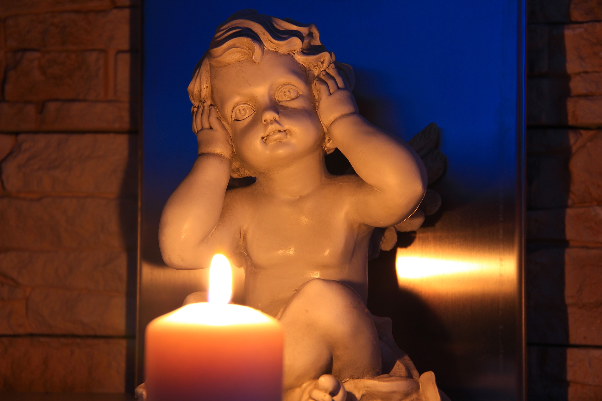 https://pixabay.com/en/hear-no-evil-angel-candle-trilogy-1696231/ https://pixabay.com/en/hear-no-evil-angel-candle-trilogy-1696231/