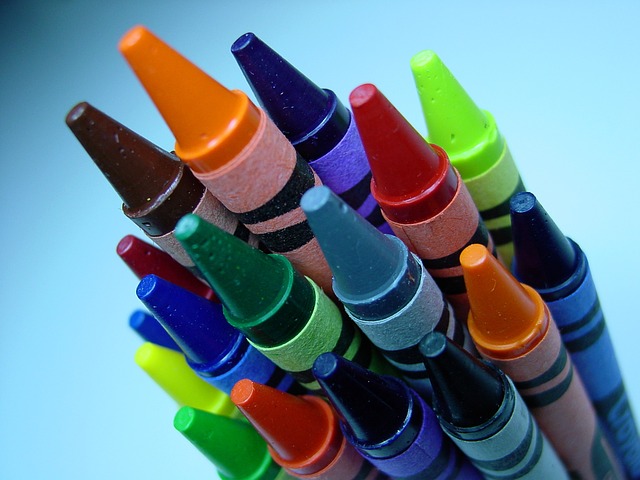 crayons,