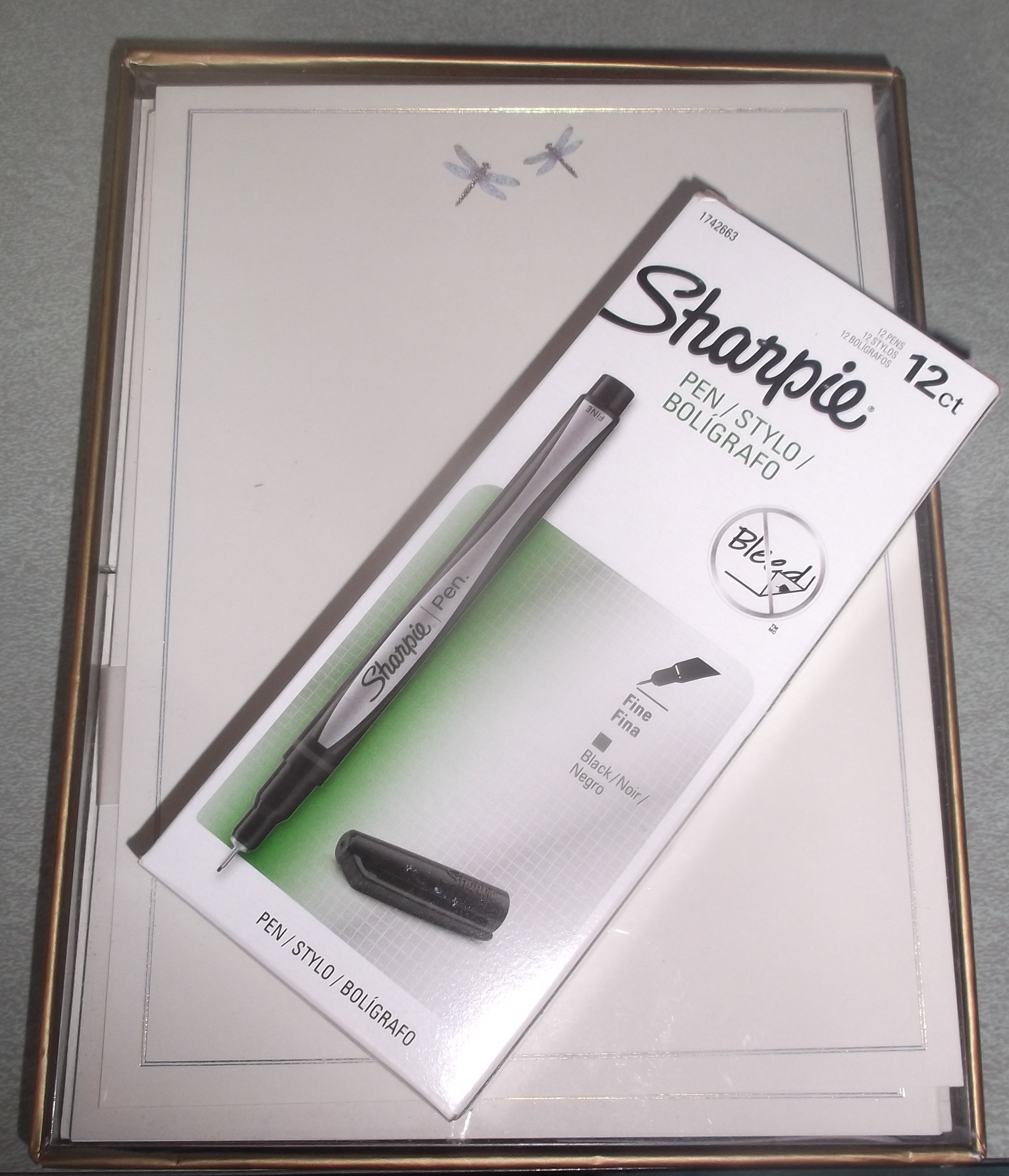 Photo I took of the stationery I received today. Photo I took of the stationery I received today.