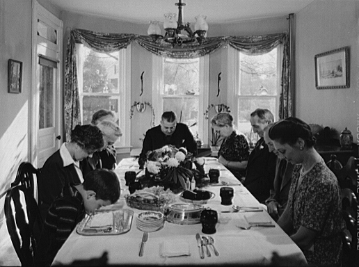 https://en.wikipedia.org/wiki/File:Thanksgiving_grace_1942.jpg https://en.wikipedia.org/wiki/File:Thanksgiving_grace_1942.jpg