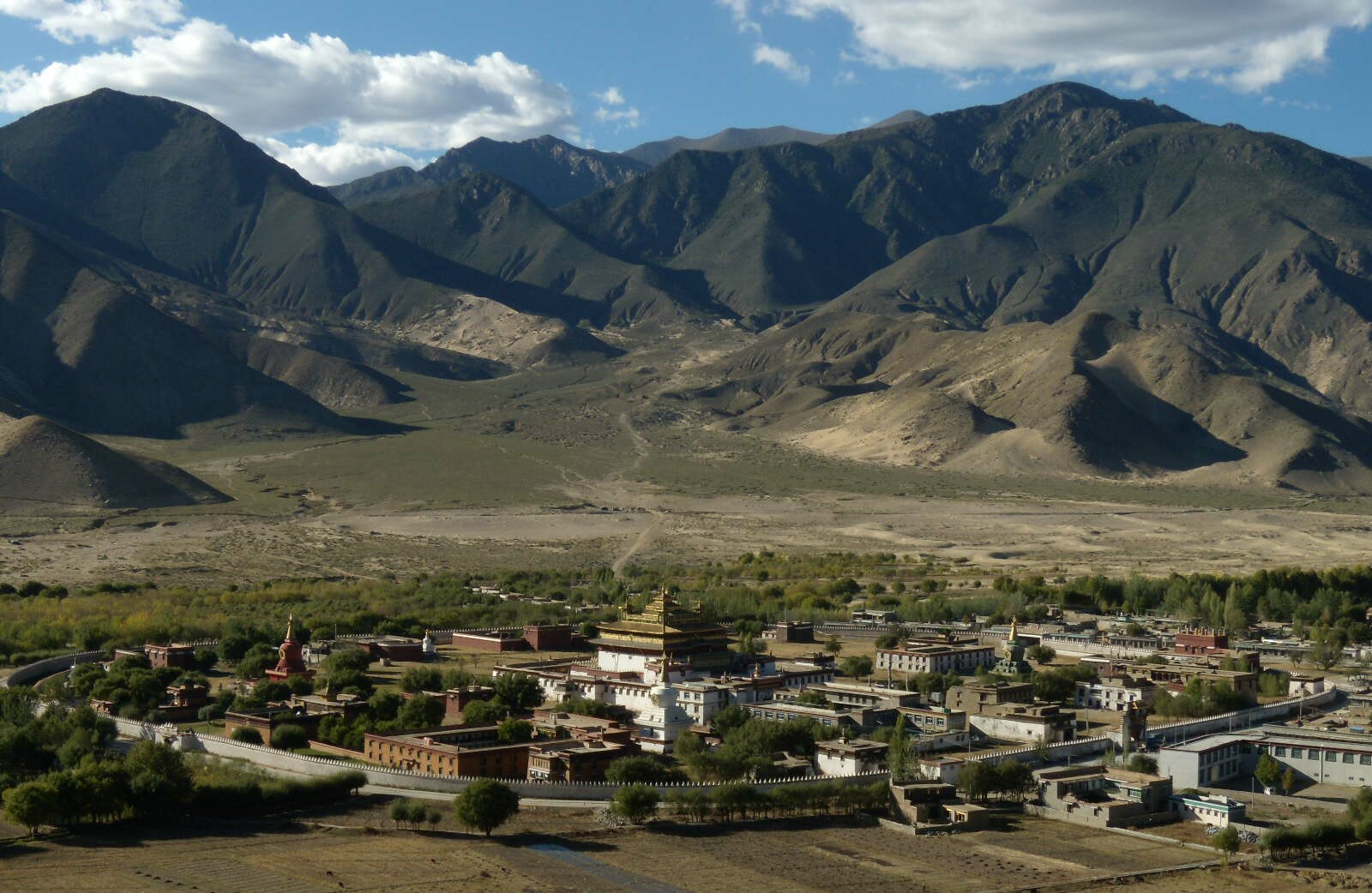 The Sacred Temple of Tibet The Sacred Temple of Tibet
