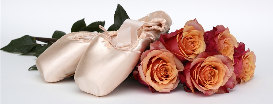 https://pixabay.com/en/ballet-shoes-dance-roses-flowers-2326987/