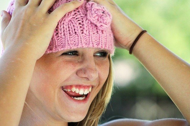 https://pixabay.com/en/girl-hat-happy-laughing-face-cute-204327/ https://pixabay.com/en/girl-hat-happy-laughing-face-cute-204327/