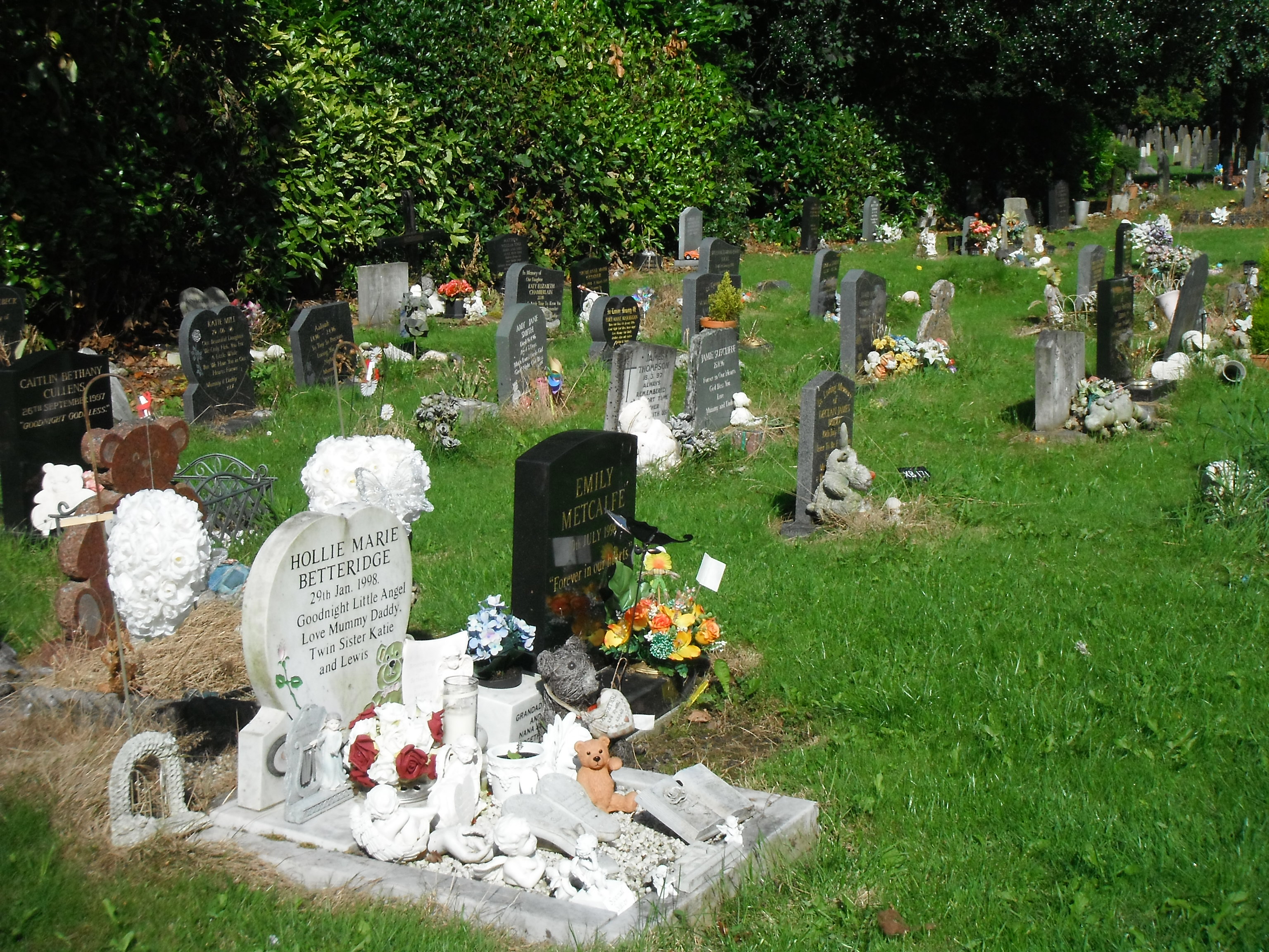 Photo taken by me - Preston Cemetery - Babies Graves Photo taken by me - Preston Cemetery - Babies Graves
