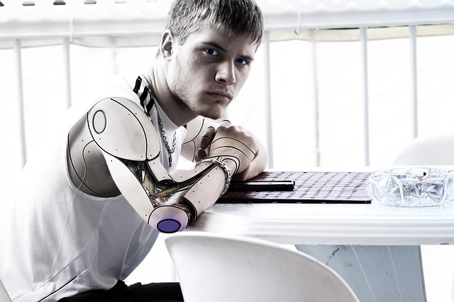 https://pixabay.com/en/teens-robot-future-science-629046/ https://pixabay.com/en/teens-robot-future-science-629046/