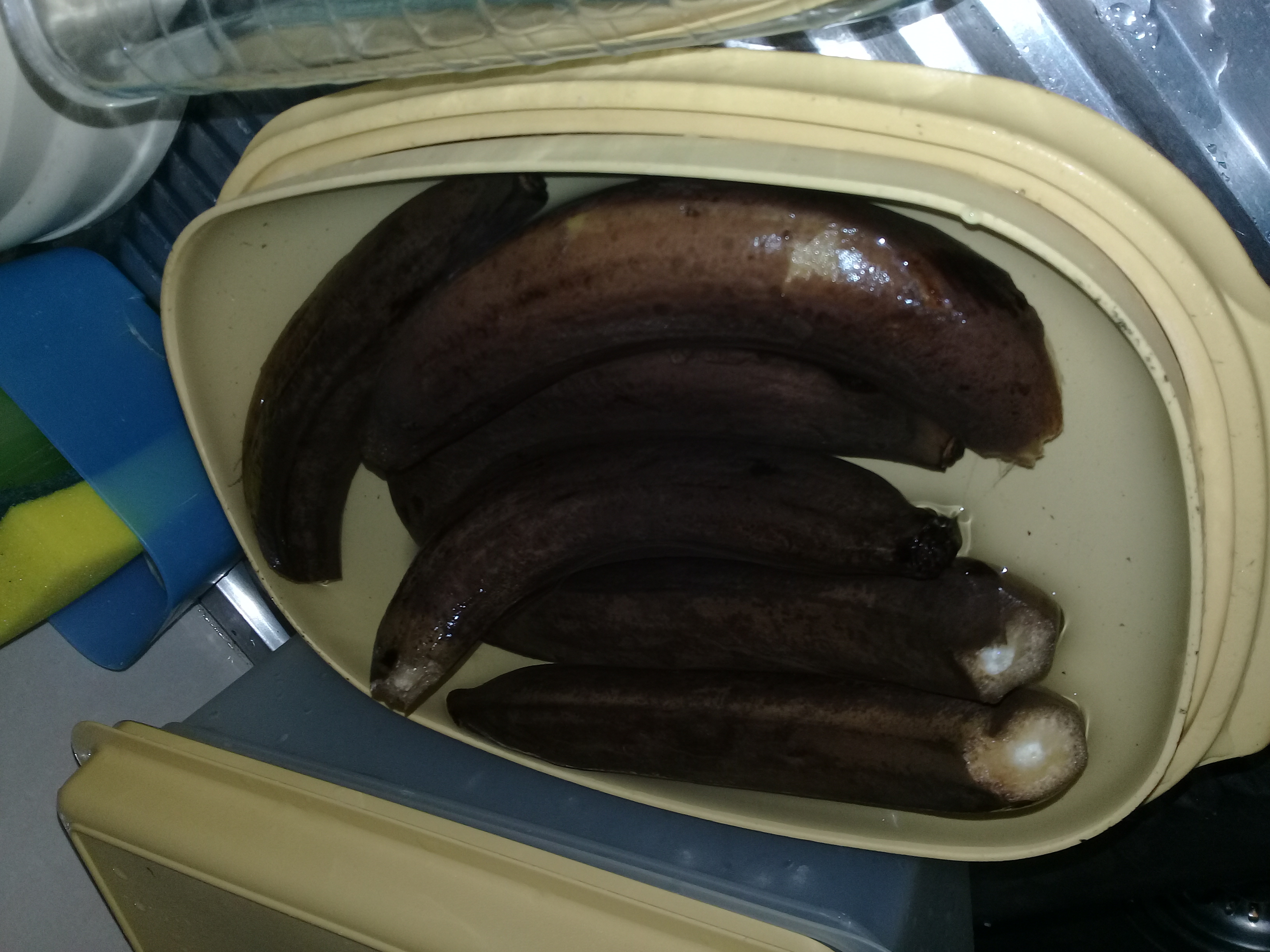 Have you tried putting bananas in a refrigerator? / myLot