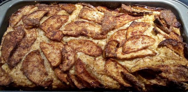 Apple cinnamon bread - image is mine @freelanzer