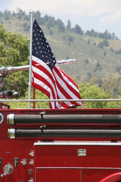 https://pixabay.com/en/flag-fire-mountain-fireman-fighter-1567794/ https://pixabay.com/en/flag-fire-mountain-fireman-fighter-1567794/