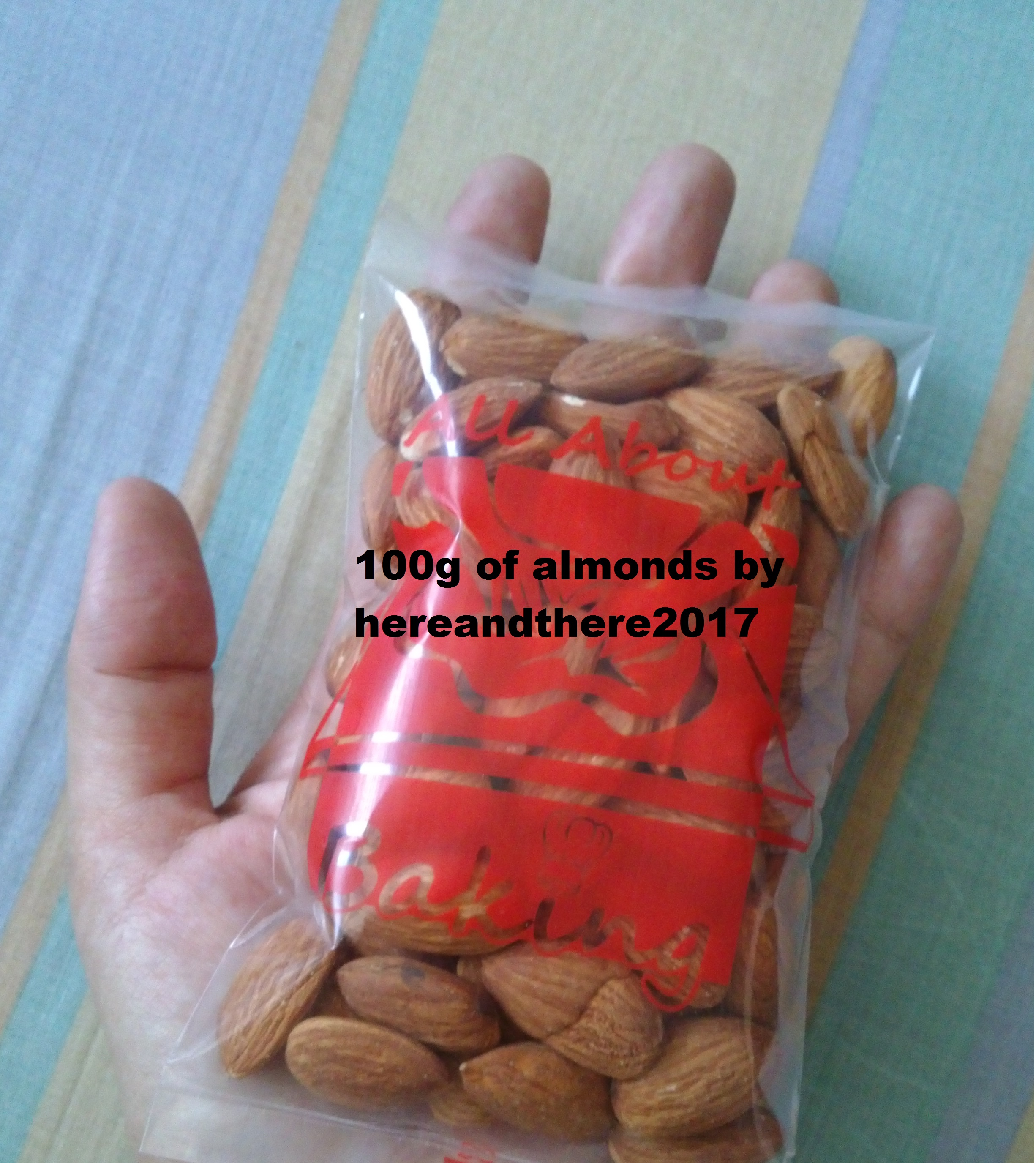 100g of almonds by hereandthere2017