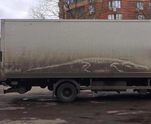 dust crocodile, truck art