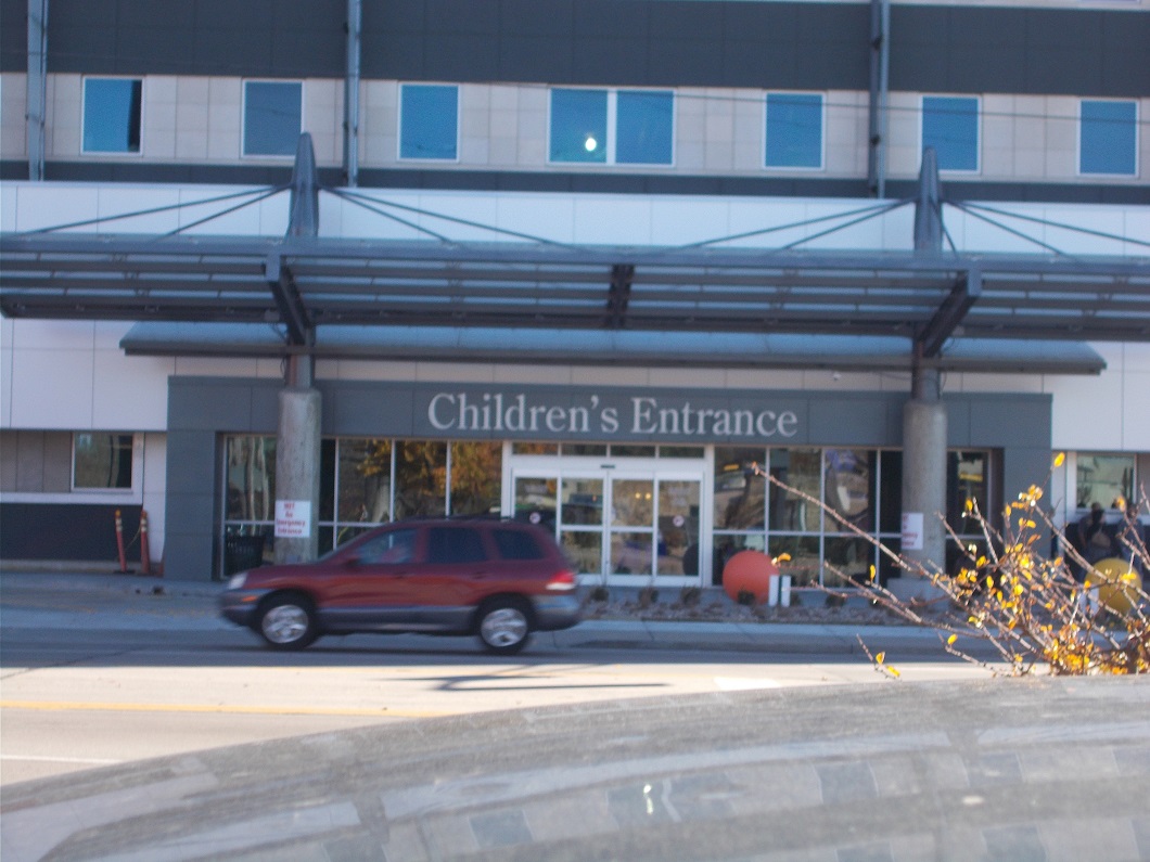 wesley medical center children&#039;s entrance on Hillside