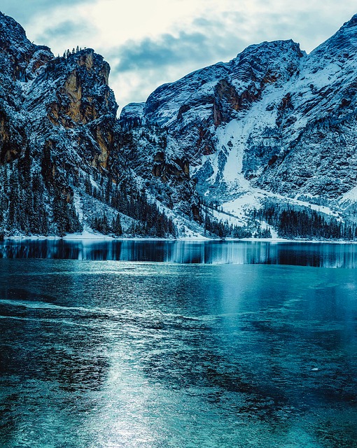 https://pixabay.com/en/italy-landscape-mountains-snow-1882698/ https://pixabay.com/en/italy-landscape-mountains-snow-1882698/