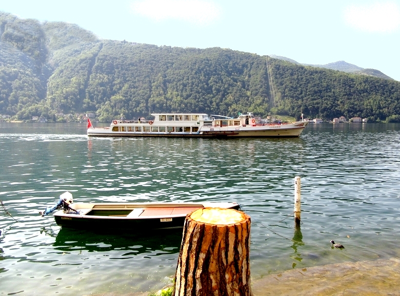A view of Switzerland, the Lake Lugano - Photo by LadyDuck