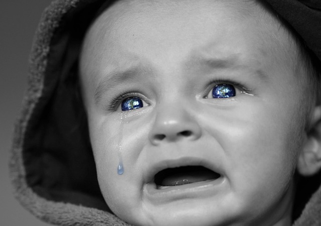 https://pixabay.com/en/crying-baby-baby-face-expression-2708380/