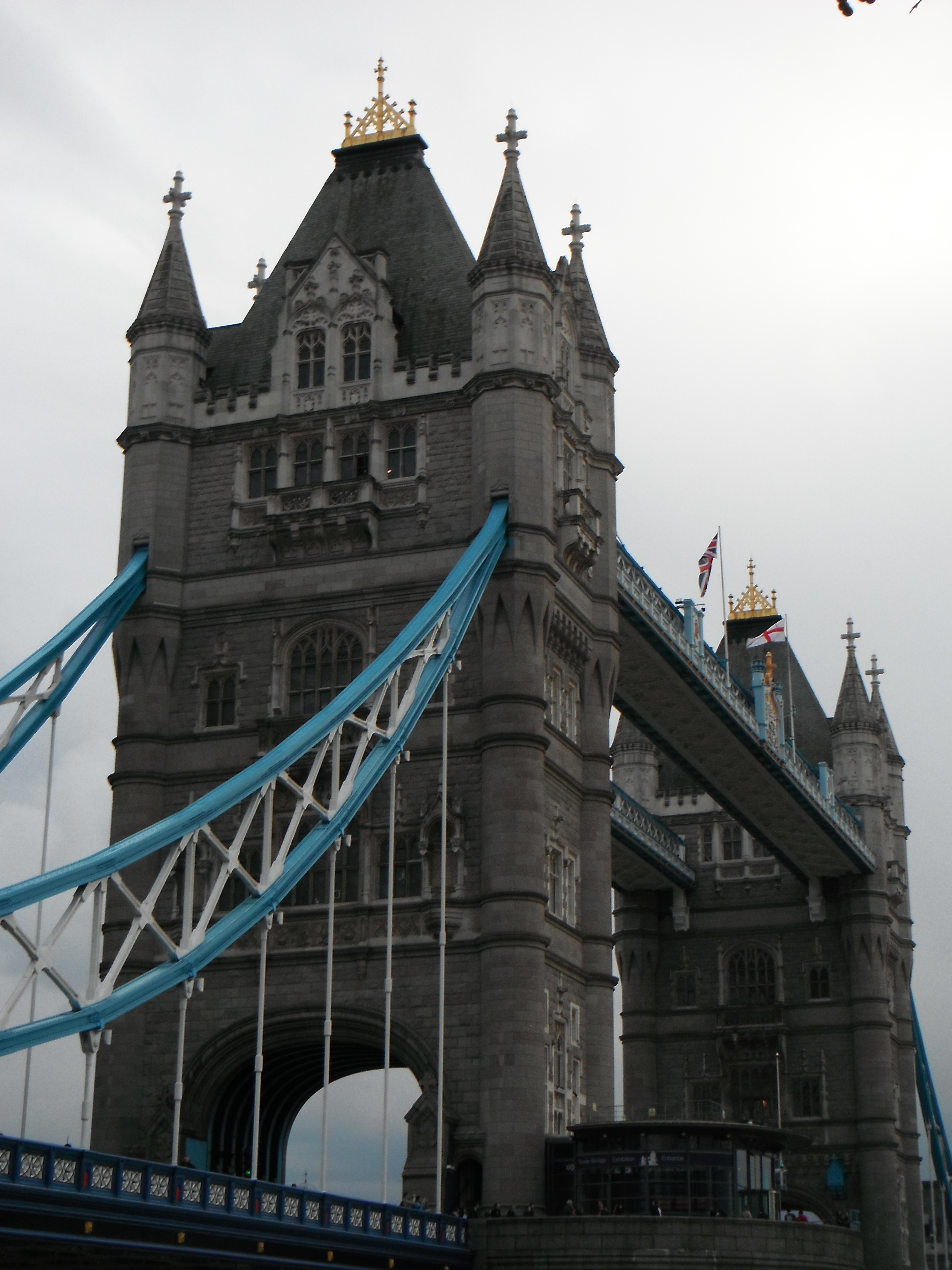  Photo taken by me – Tower Bridge London 