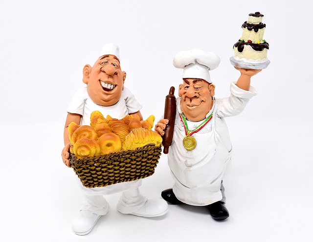 https://pixabay.com/en/baker-pastry-chef-figures-funny-3094389/