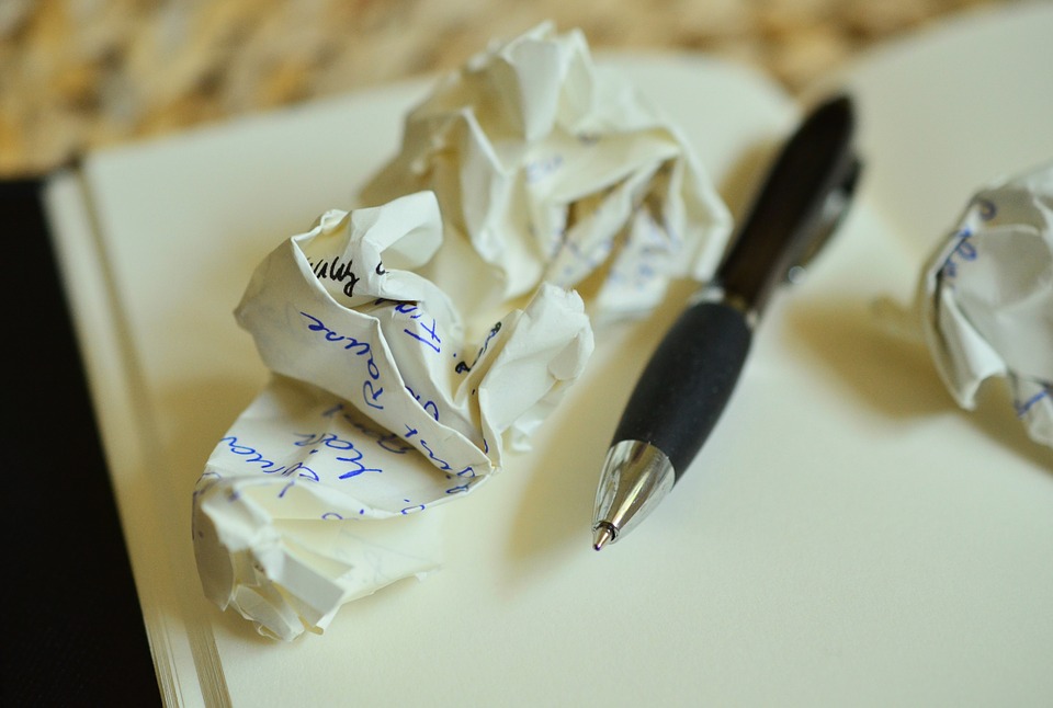 https://pixabay.com/en/leave-notes-paper-ball-office-839225/ https://pixabay.com/en/leave-notes-paper-ball-office-839225/
