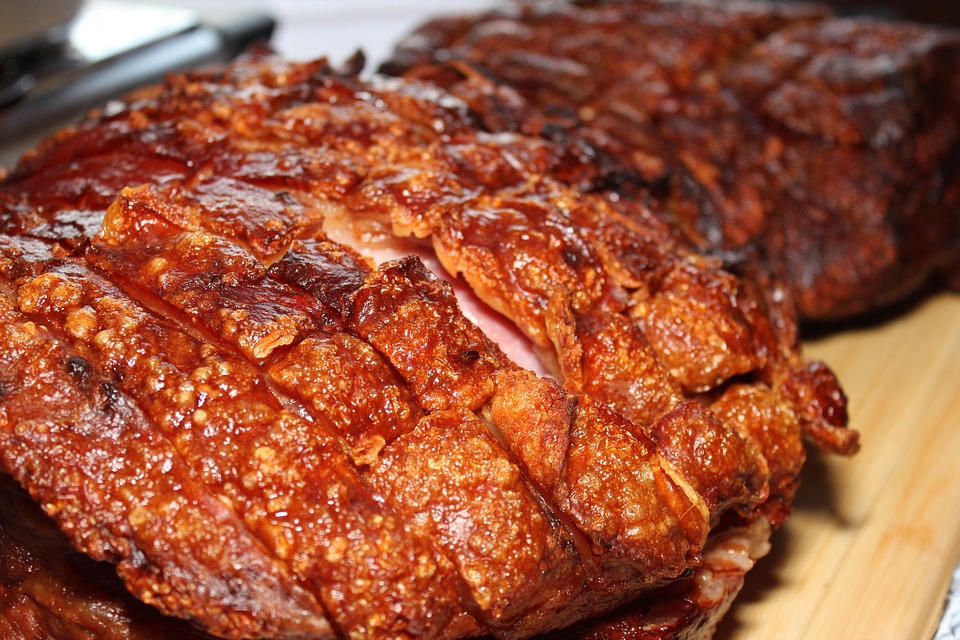 https://pixabay.com/en/crust-roast-fry-pork-delicious-2278382/