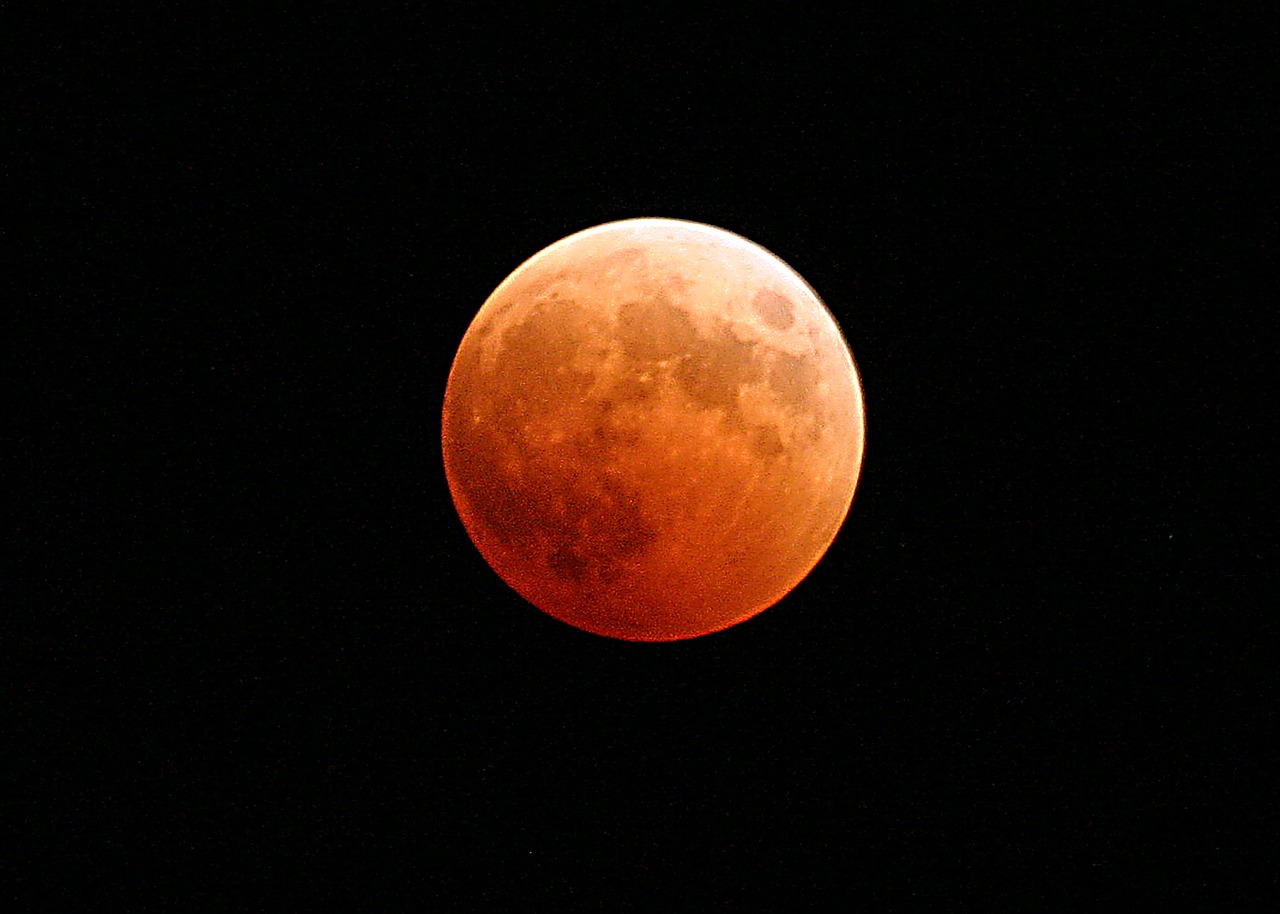 https://pixabay.com/en/lunar-eclipse-moon-blood-orange-767808/ https://pixabay.com/en/lunar-eclipse-moon-blood-orange-767808/