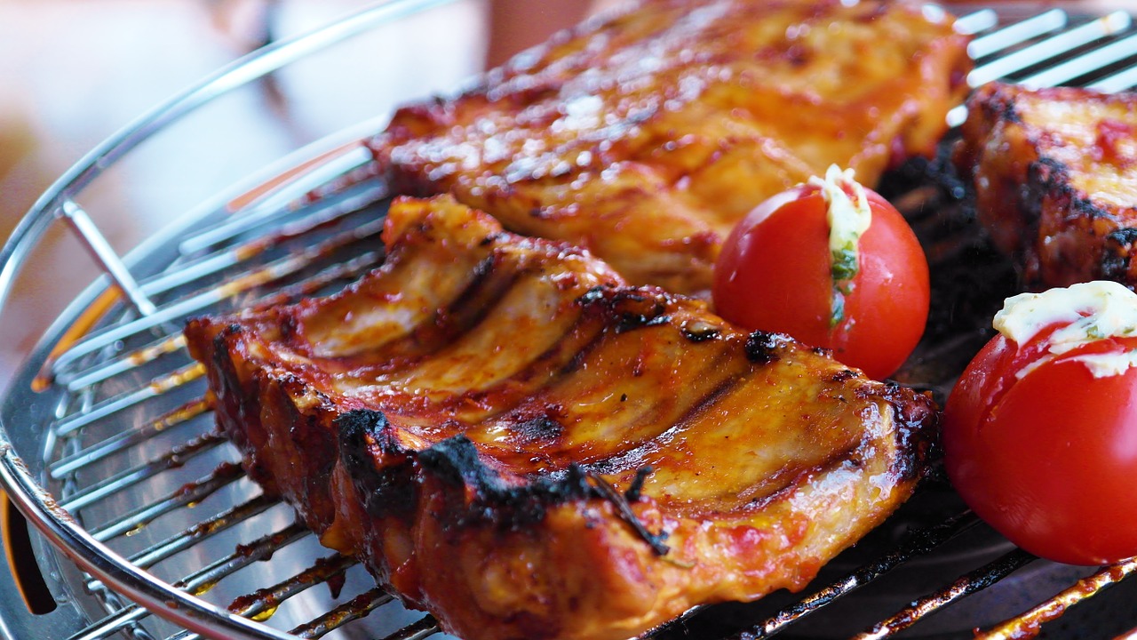 https://pixabay.com/en/spare-ribs-grill-bbq-barbecue-899307/