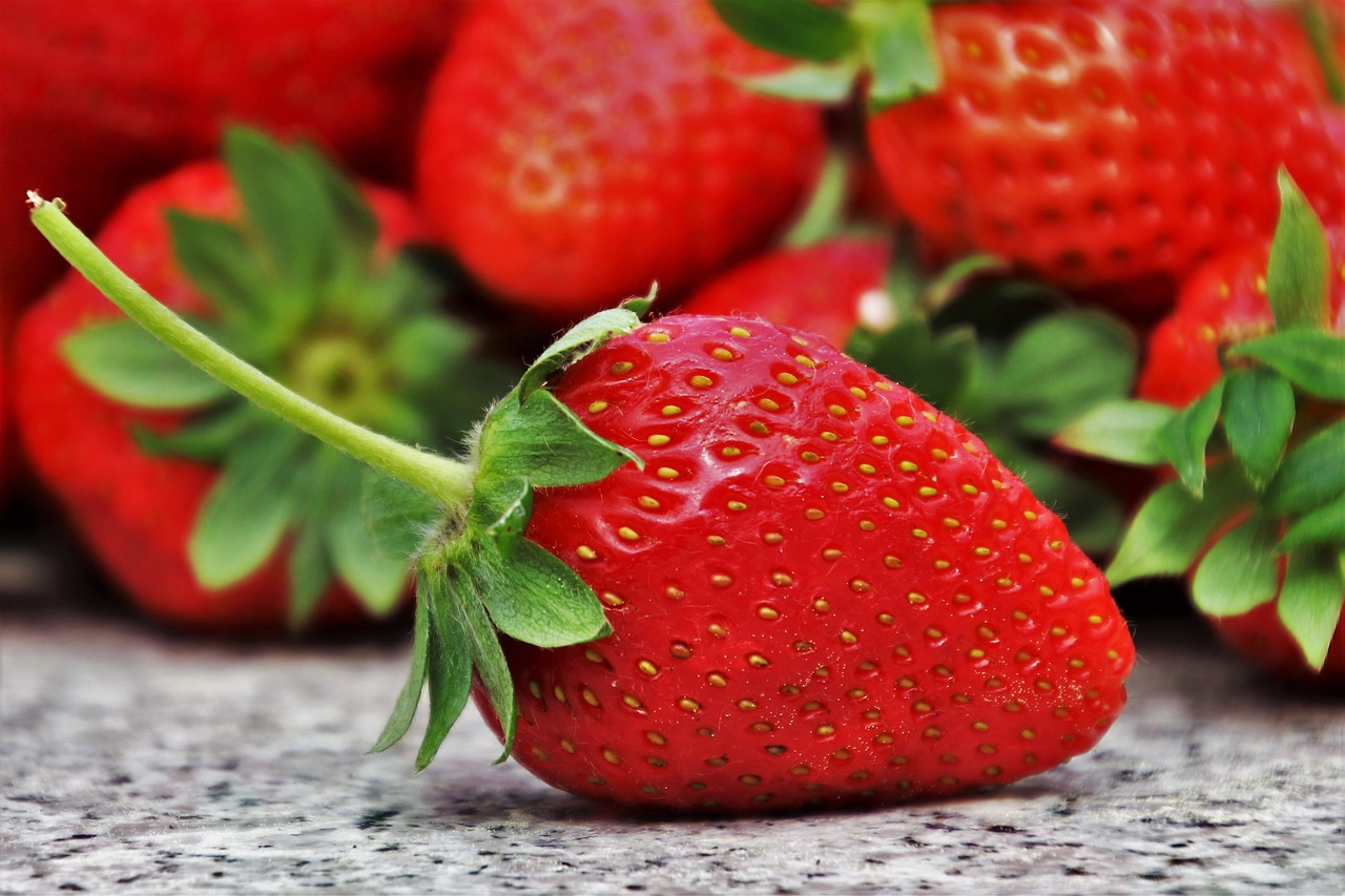https://pixabay.com/en/strawberries-season-spring-fruit-3359755/ https://pixabay.com/en/strawberries-season-spring-fruit-3359755/
