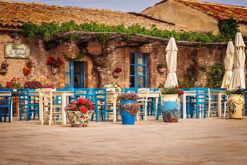 https://pixabay.com/en/restaurant-tavern-sicily-marzamemi-3492711/