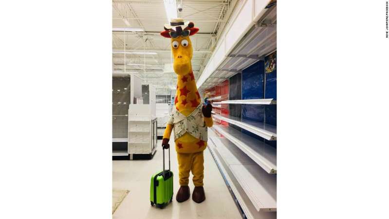 Geoffrey The Giraffe who was the mascot of the Toys R Us stores Geoffrey The Giraffe who was the mascot of the Toys R Us stores
