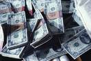 TONs of cash - A pic of Tons of cash hmm i wish lol