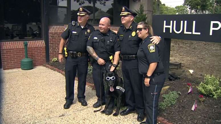 Hull Police Officers say goodbye to Kenny the K 9 Dog on Saturday Hull Police Officers say goodbye to Kenny the K 9 Dog on Saturday
