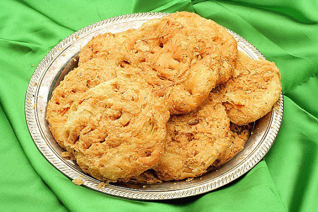 Surti Khaja