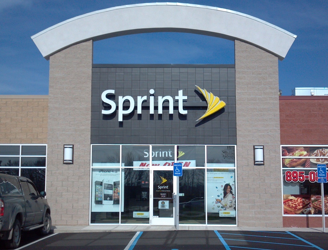Sprint store where a would be robber met his match Sprint store where a would be robber met his match