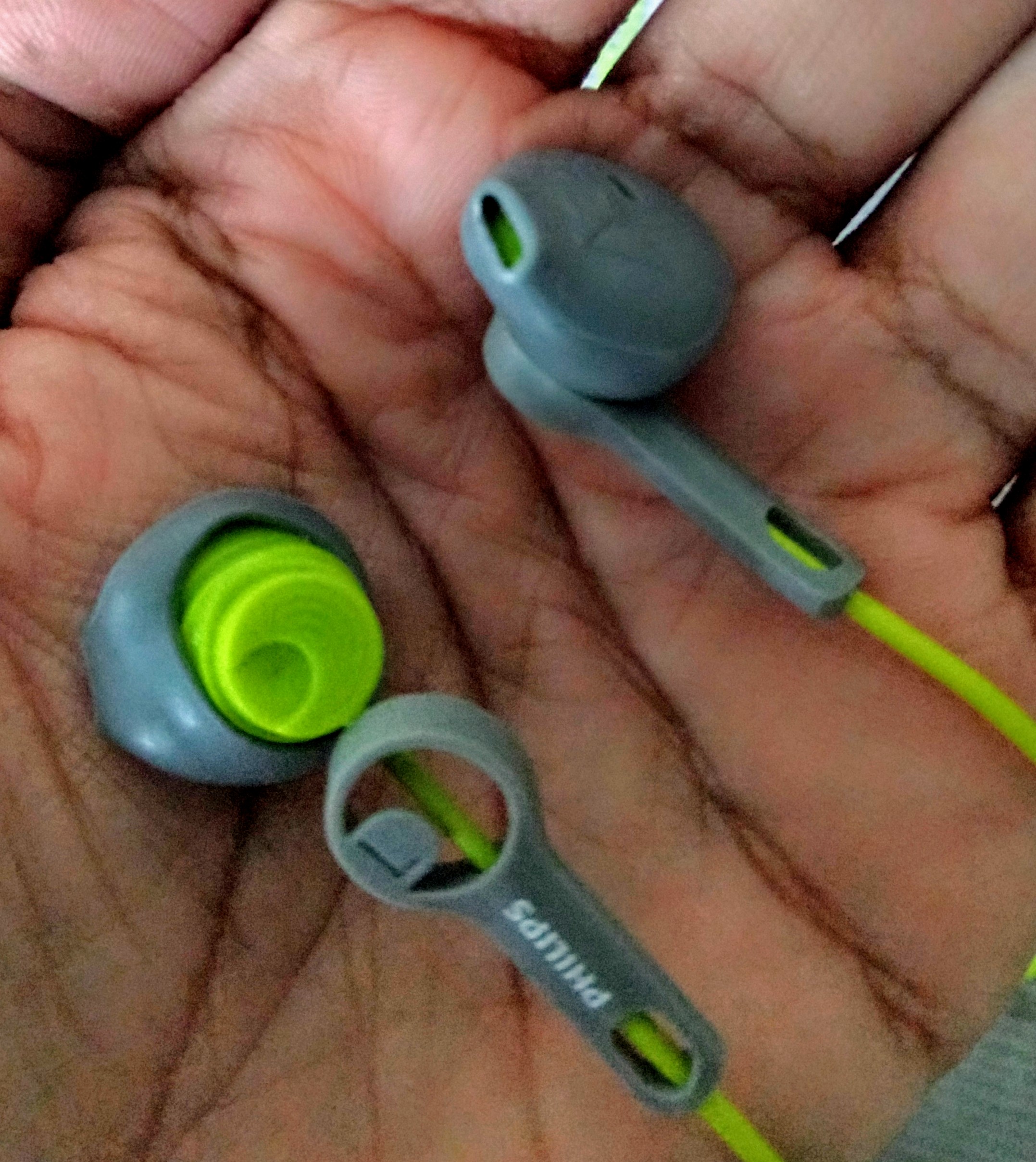 Earphones don't fit