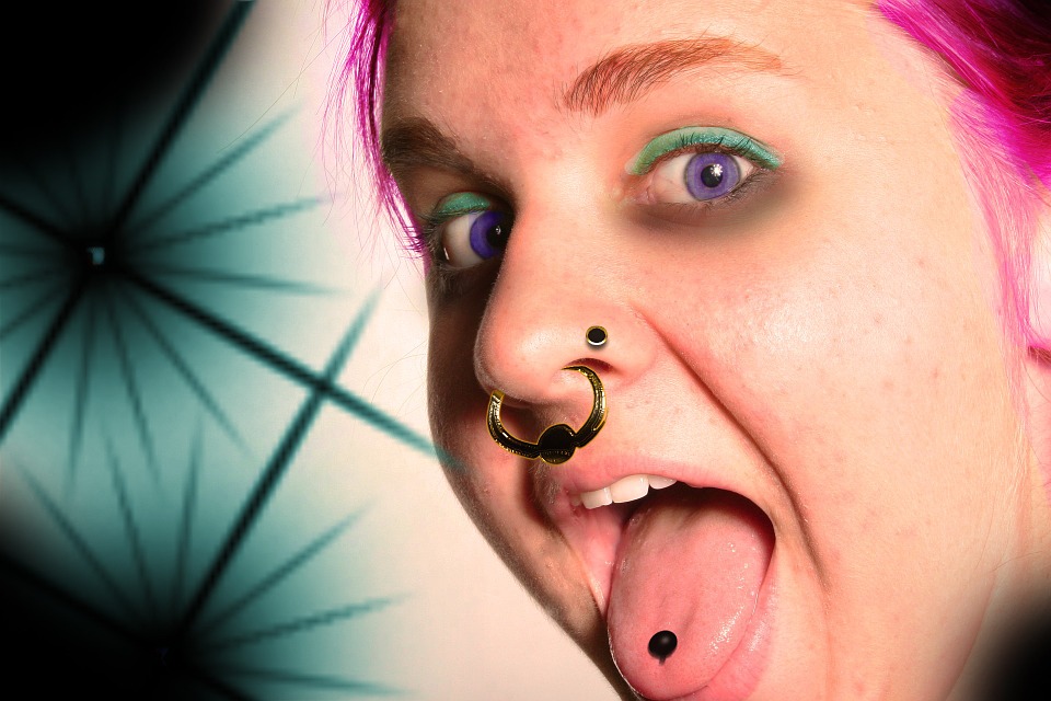 tongue piercing tongue piercing