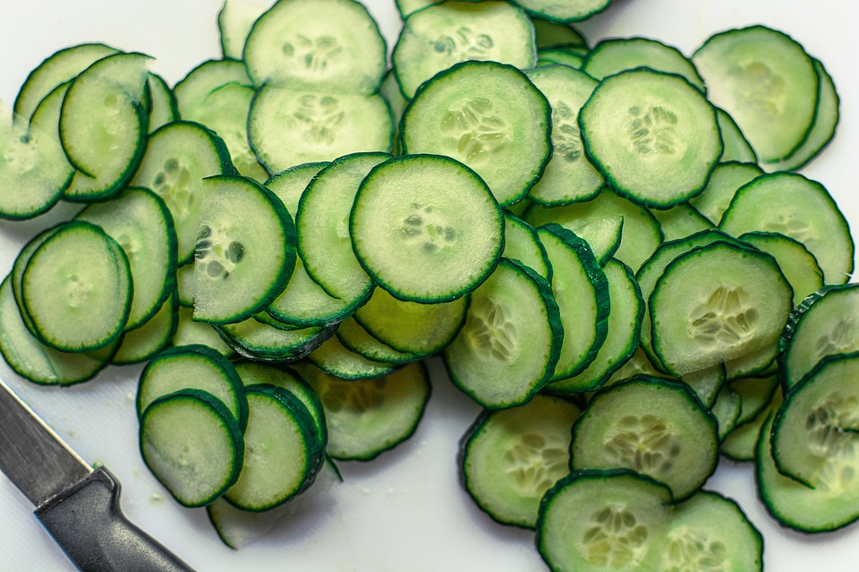 https://pixabay.com/en/cucumber-slices-fresh-food-healthy-2424558/ https://pixabay.com/en/cucumber-slices-fresh-food-healthy-2424558/