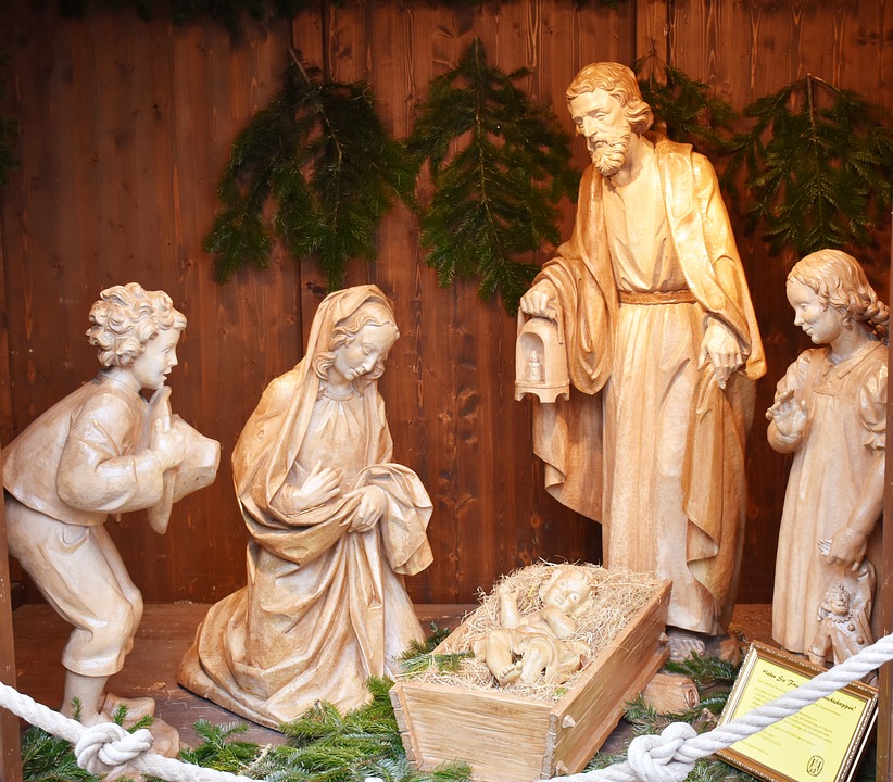https://pixabay.com/en/crib-christmas-jesus-nativity-scene-3875724/ https://pixabay.com/en/crib-christmas-jesus-nativity-scene-3875724/
